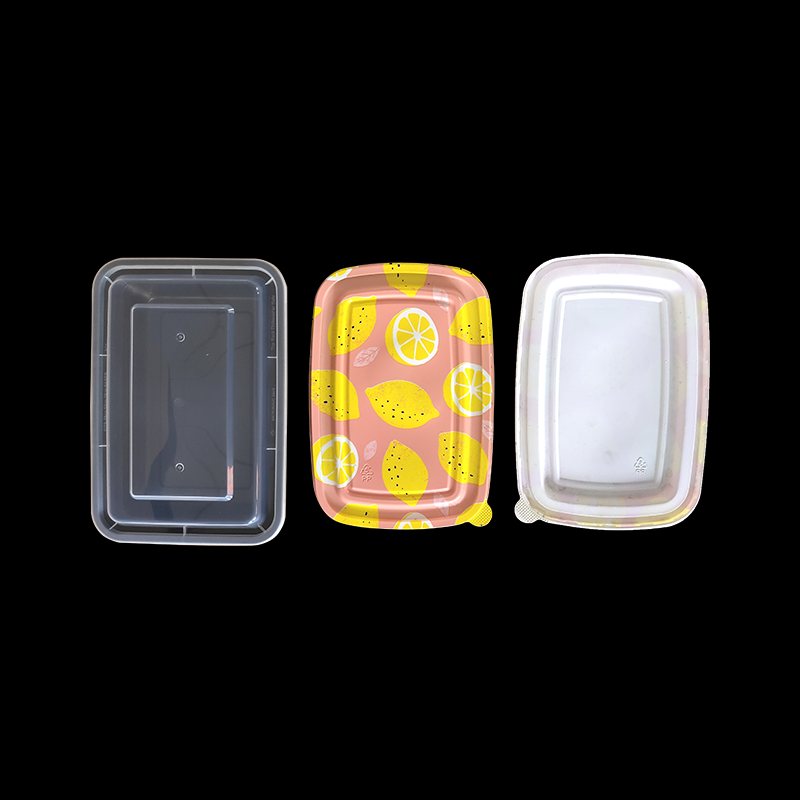 プラスチック製の食物容器から汚れや臭気を取り除く最良の方法は何ですか？